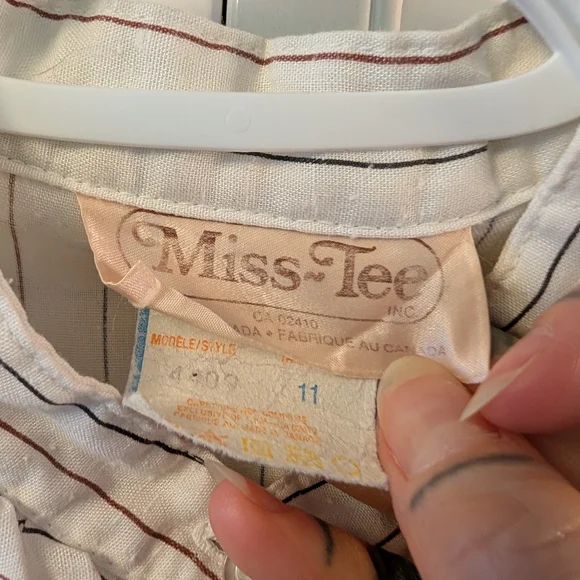 1980 Striped Ruffle Blouse - Picture 4 of 8